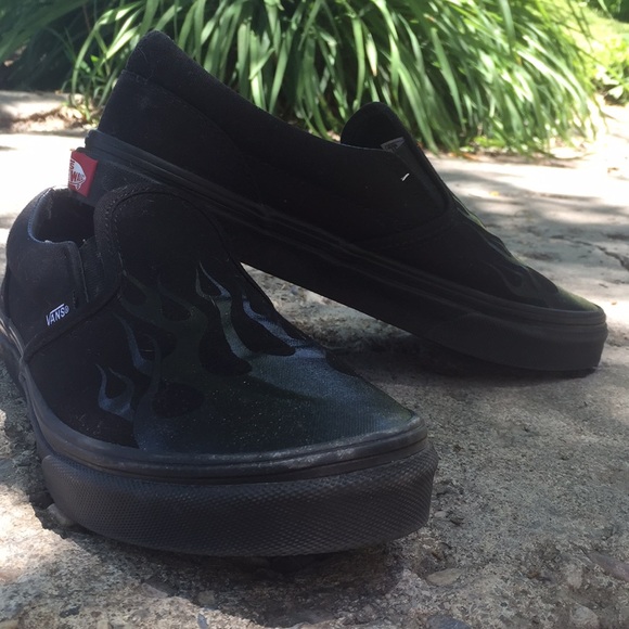 vans authentic black fire